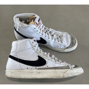 Nike Women's White and Black High-Top Sneakers
